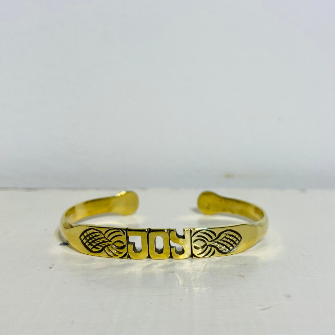 BRACELET KID EN LAITON GRAVÉ - "JOY"