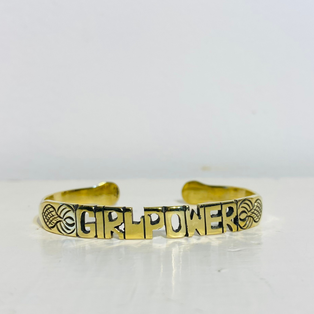 BRACELET EN LAITON GRAVÉ - "GIRL POWER"