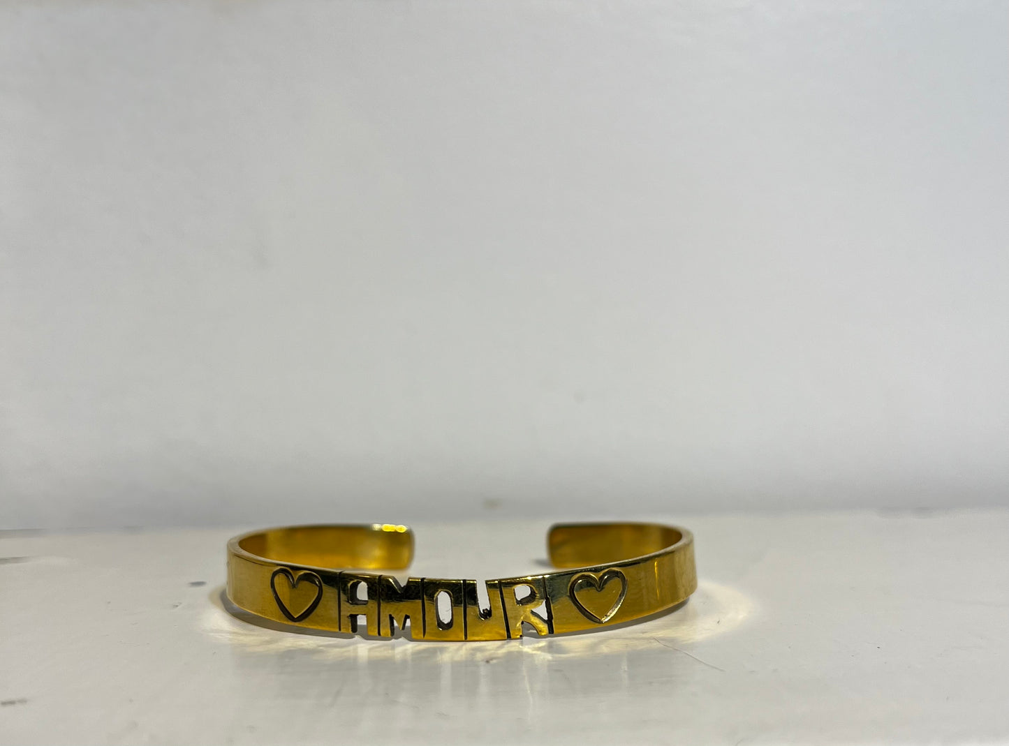 BRACELET EN LAITON GRAVÉ - "AMOUR"