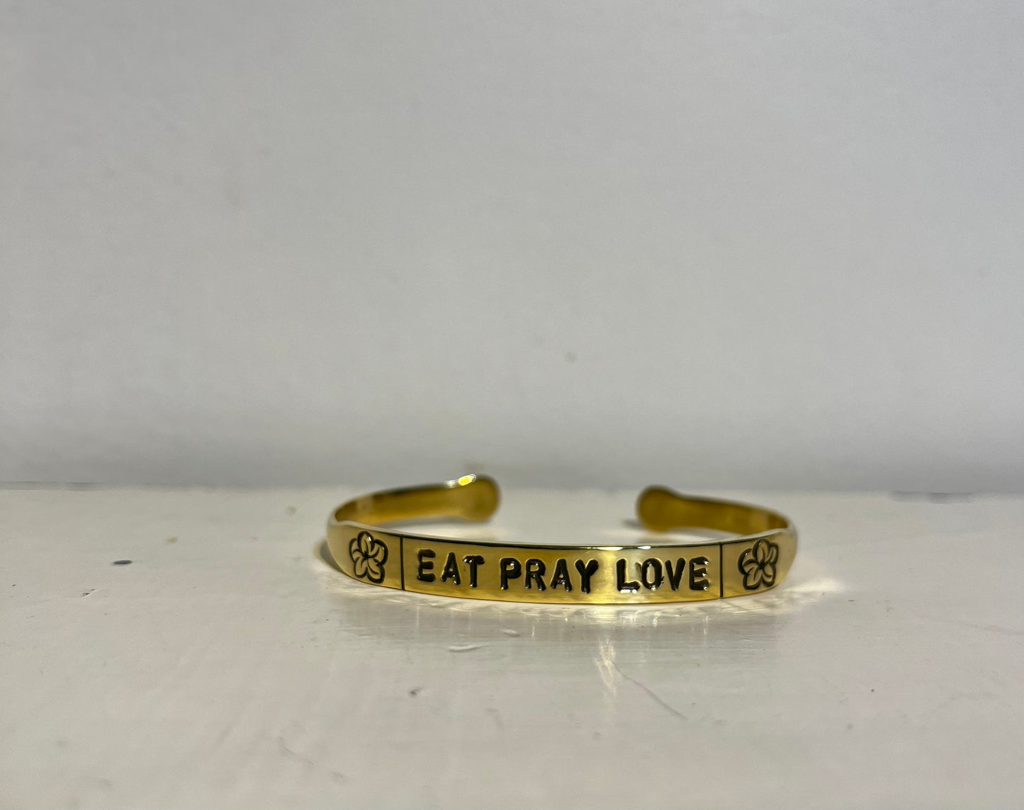 BRACELET EN LAITON GRAVÉ - "EAT PRAY LOVE" version 2