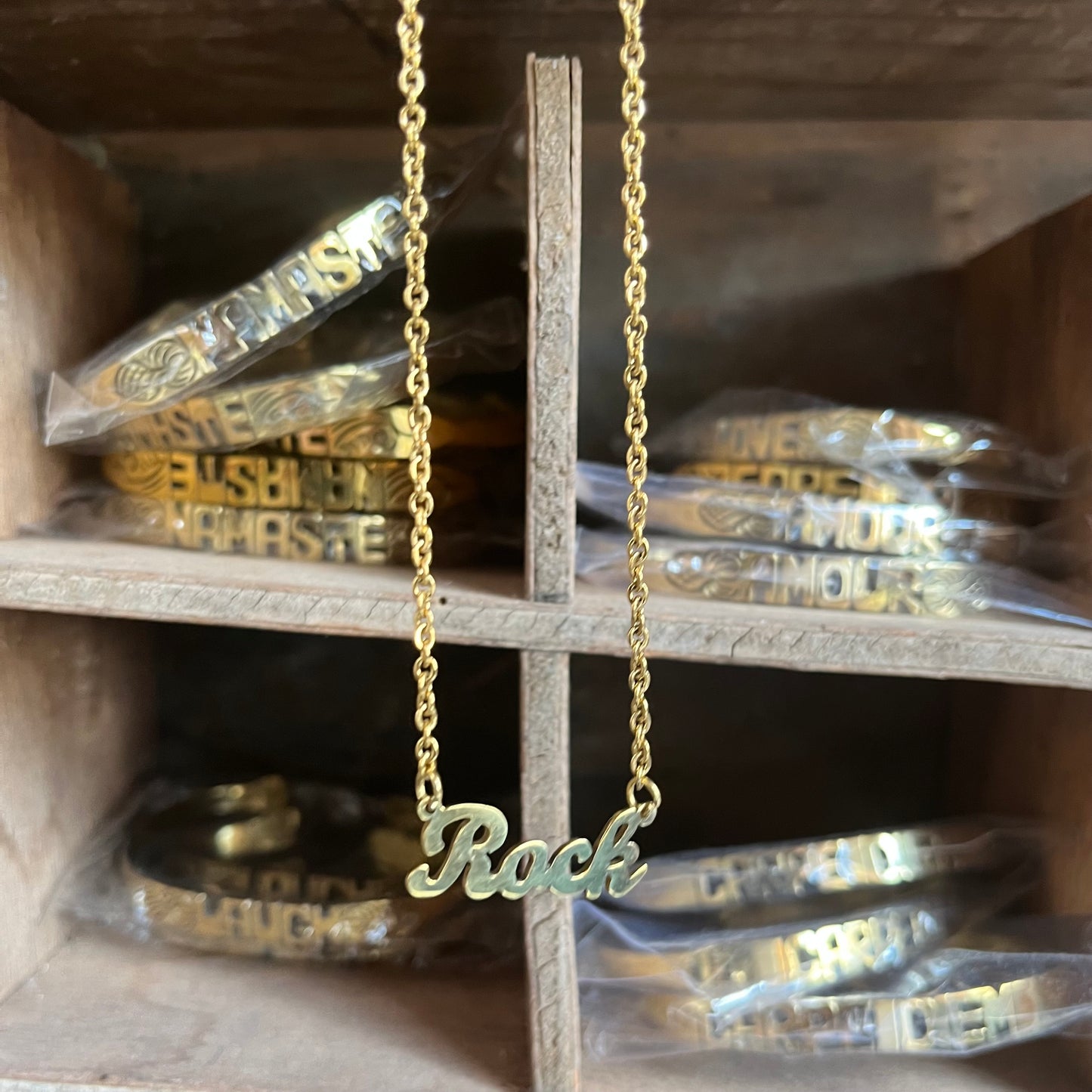 COLLIER IBU VERO