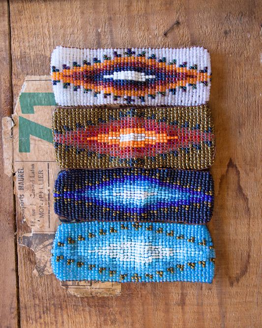 MANCHETTE MIKKI EN PERLES