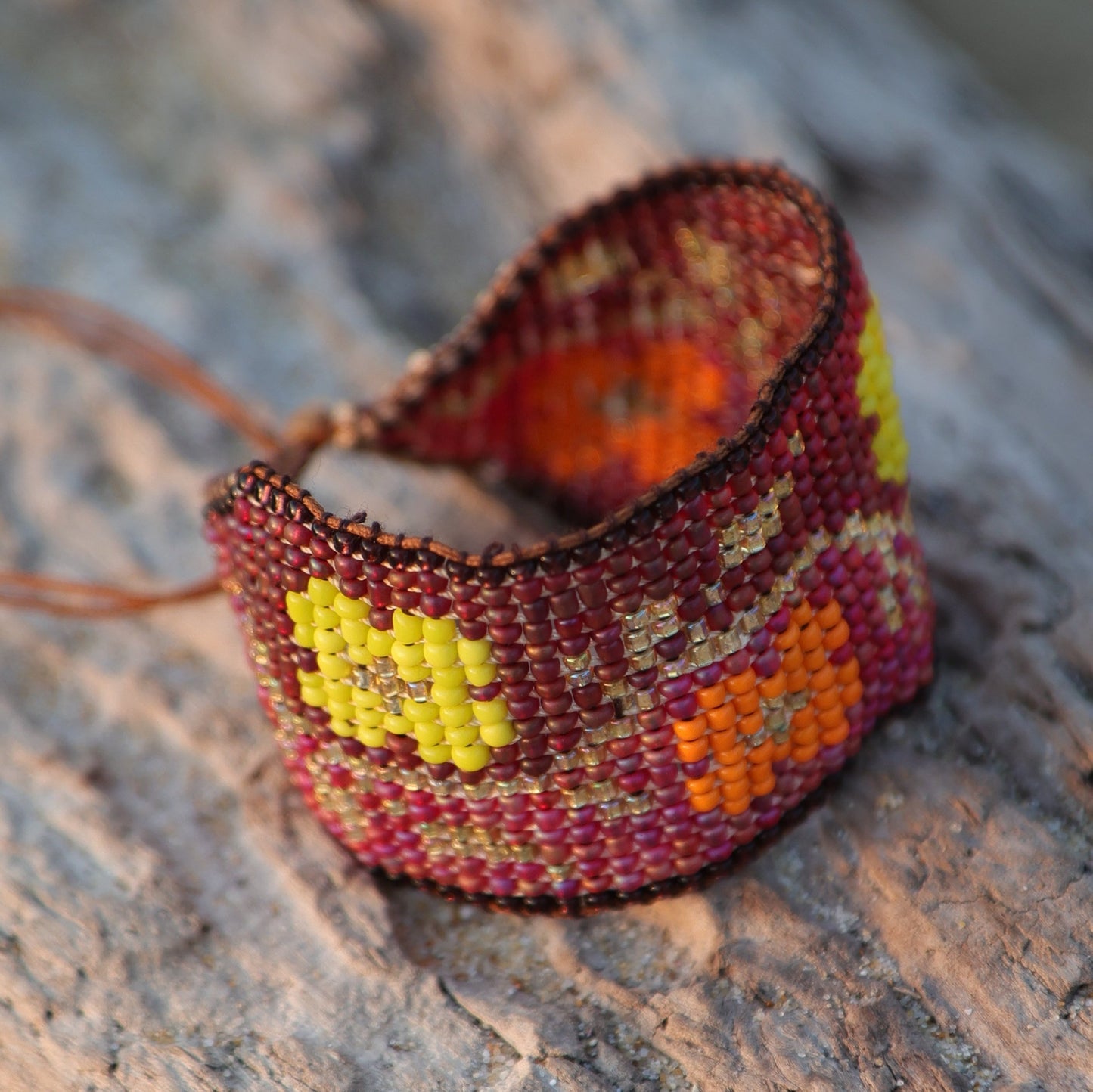MANCHETTE LILAS EN PERLES